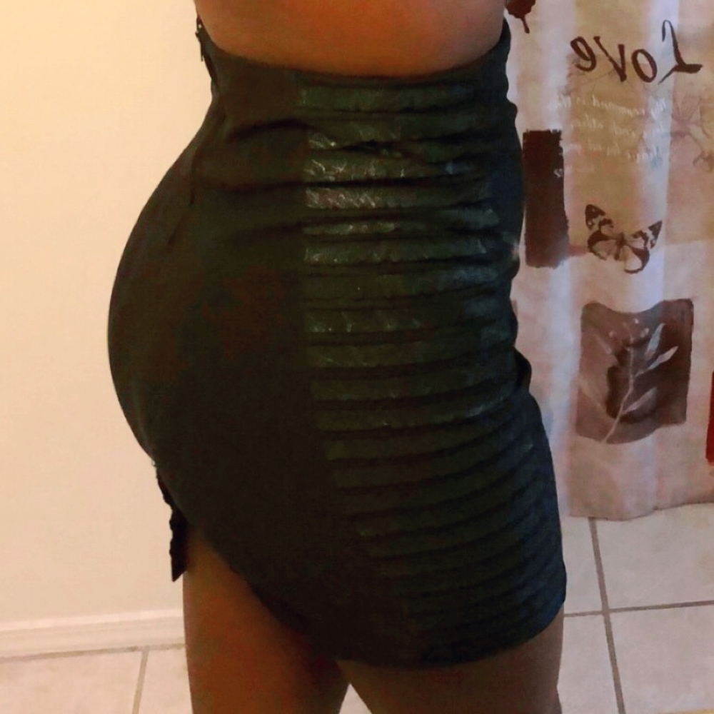 DOTS black high waisted pencil skirt